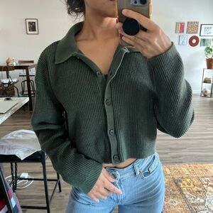 army green cropped button up sweater size medium